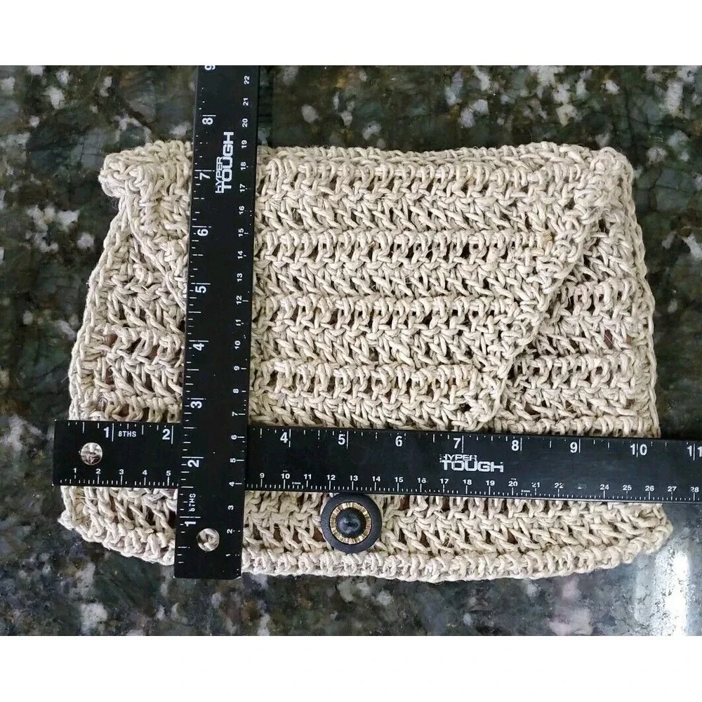 Vintage Rare Crochet Clutch Button‎ Tan Purse 7.5x 10.5